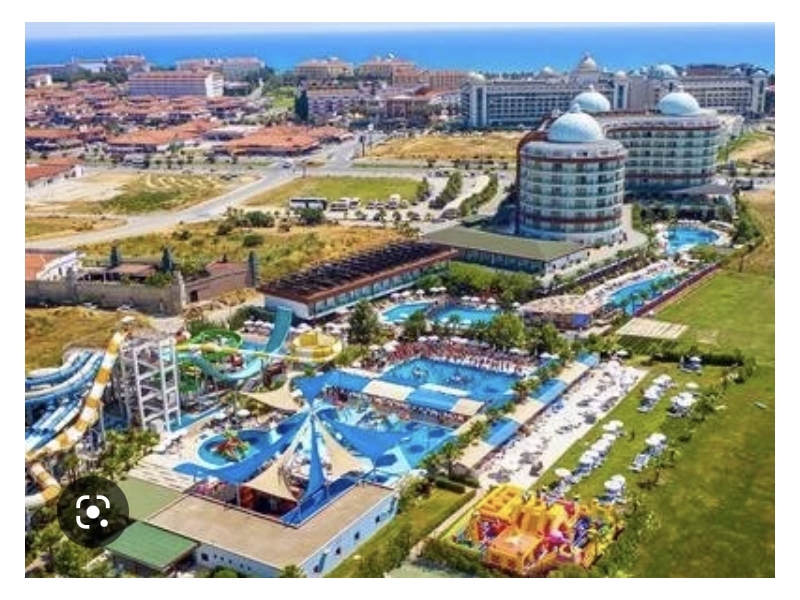 Dream World Aqua Resort 
